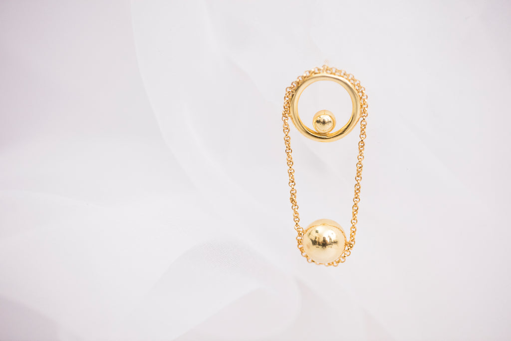 Golden Satellite On The Chain Earring / Brooch