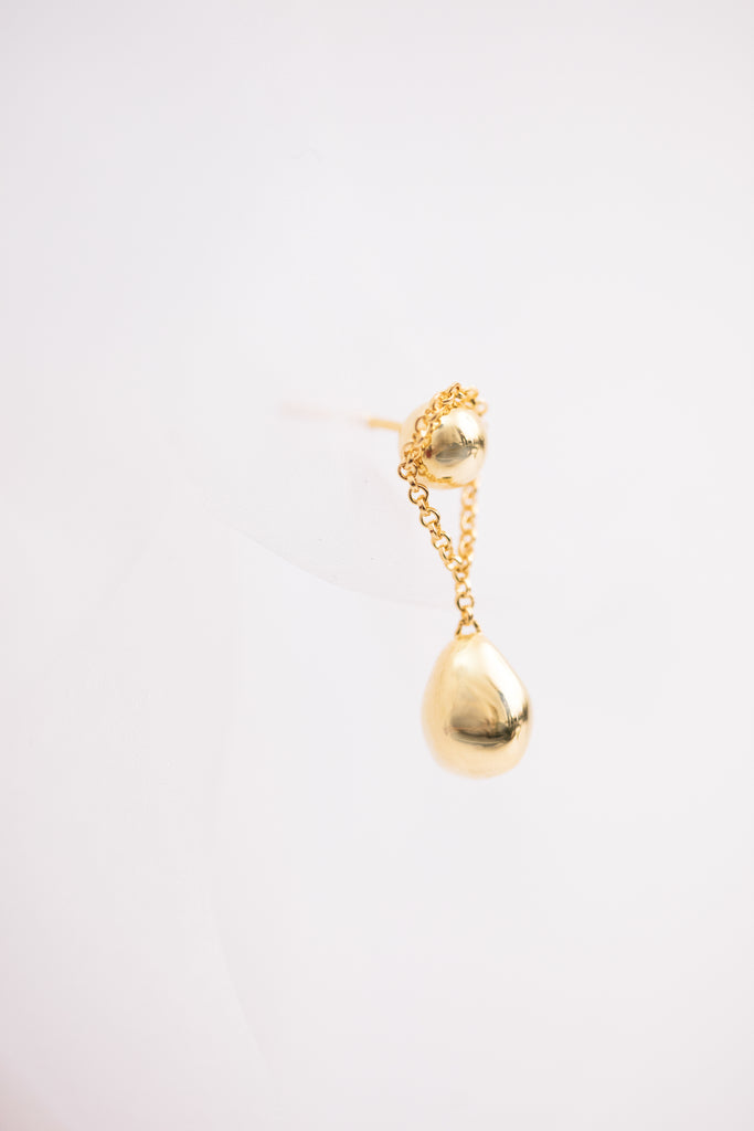 Golden Comet On The Chain Earring / Brooch